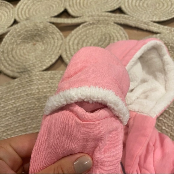 First Impressions Baby Boys & Girls Hooded Footed Bunting Snowsuit 12m pink NWT - Picture 4 of 6